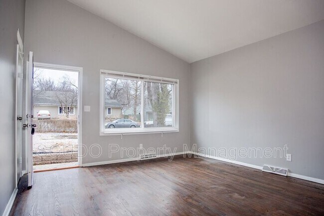 Foto del edificio - 8501 E 111 St