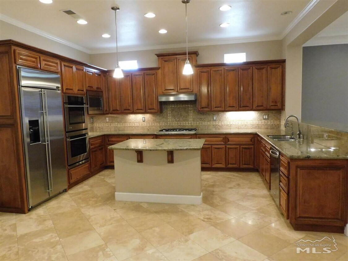 Building Photo - 10120 Burghley Ln
