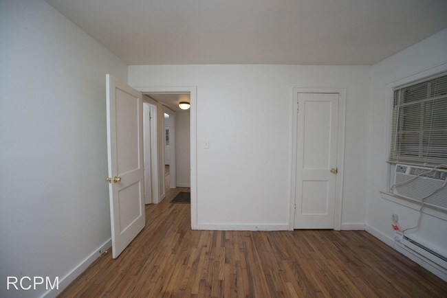 Building Photo - 2 br, 1 bath House - 200 Delaware Circle NW