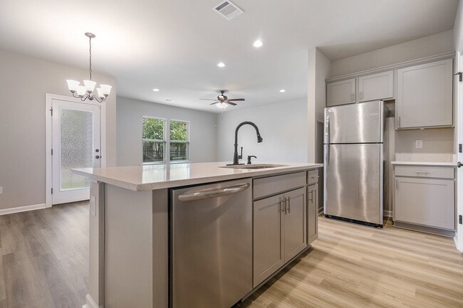 Building Photo - 5615 Stuga Dr
