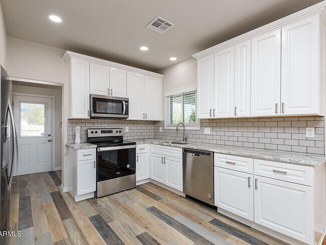 Foto del edificio - 1618 W Taylor St