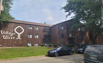 Building Photo - 400 E Main St