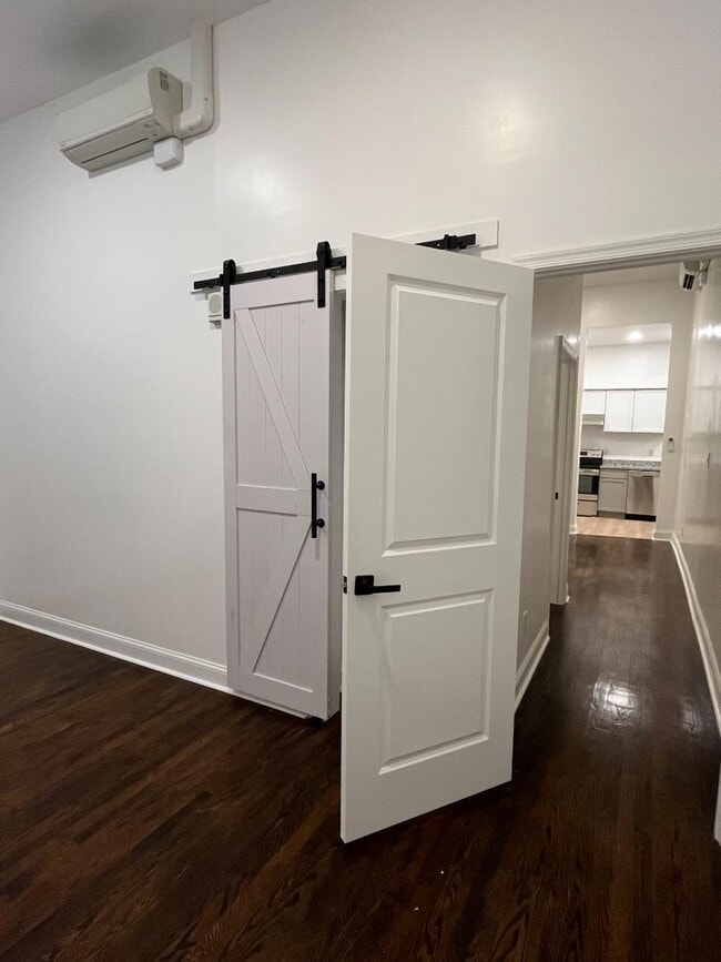 Building Photo - 1 N Potomac St