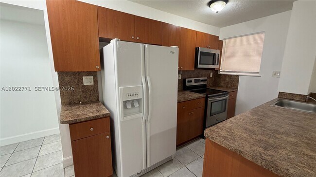 Foto del edificio - 14180 NW 22nd Pl