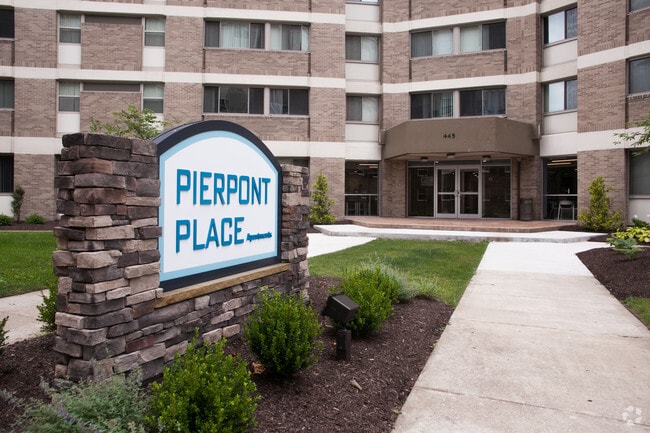 Building Photo - Pierpont Place