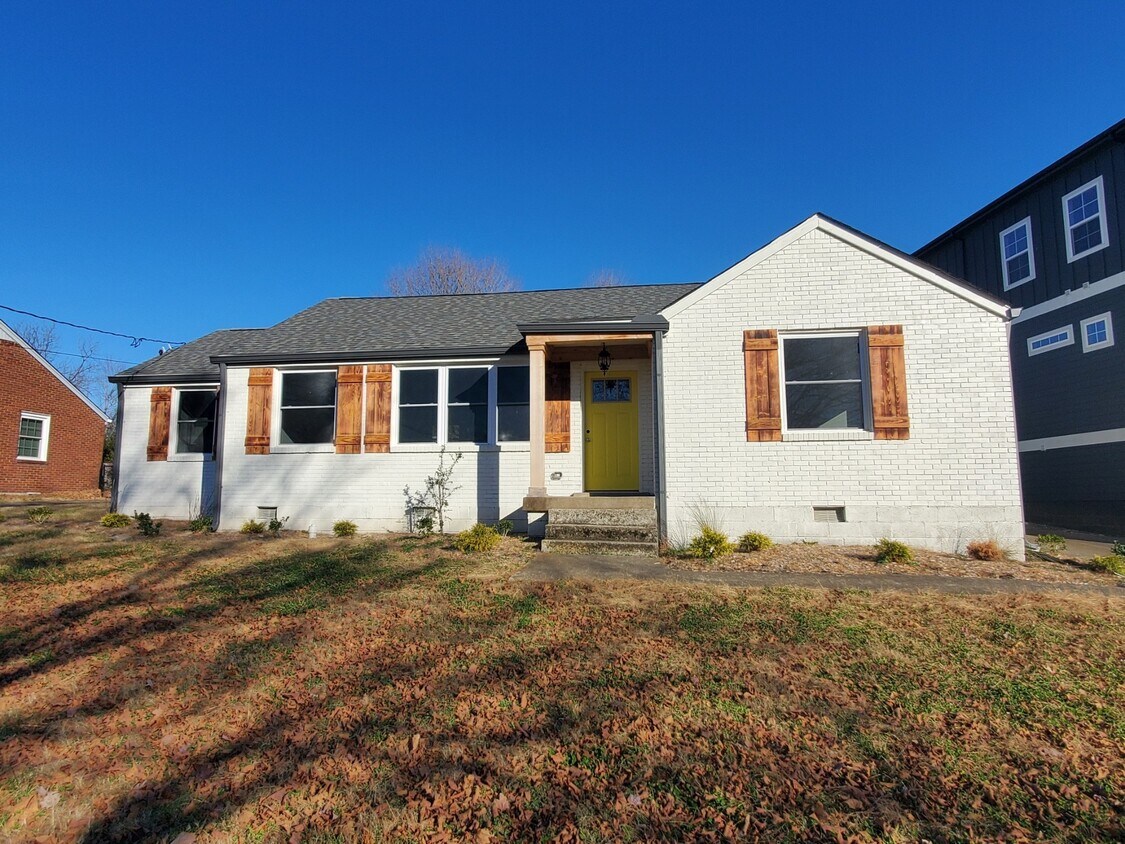 Foto principal - 2611 Airpark Dr