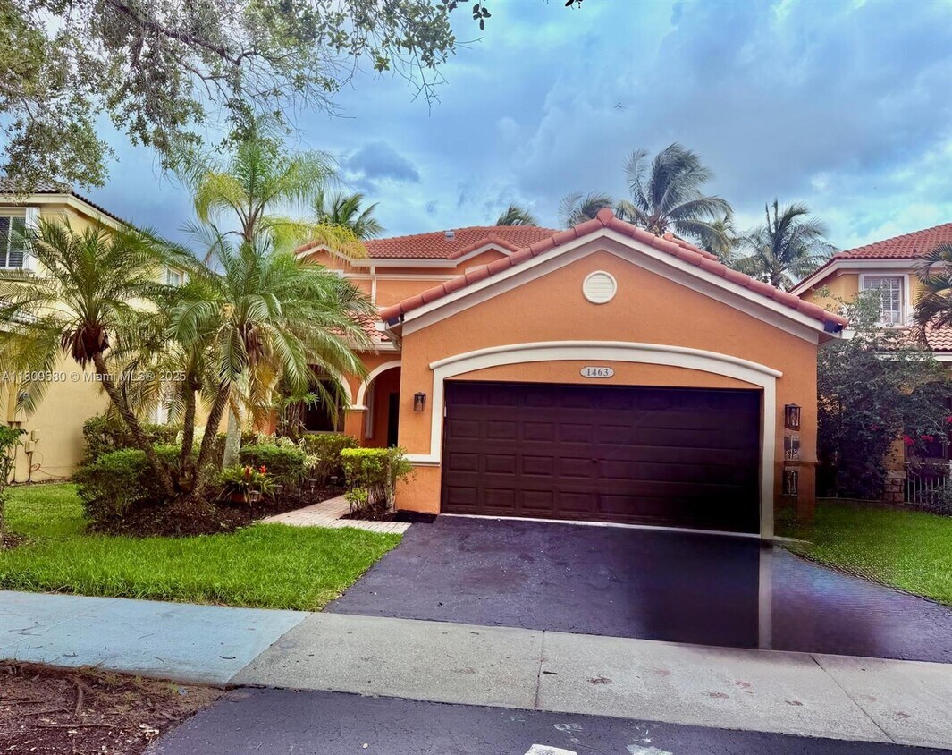 Primary Photo - 1463 Banyan Way