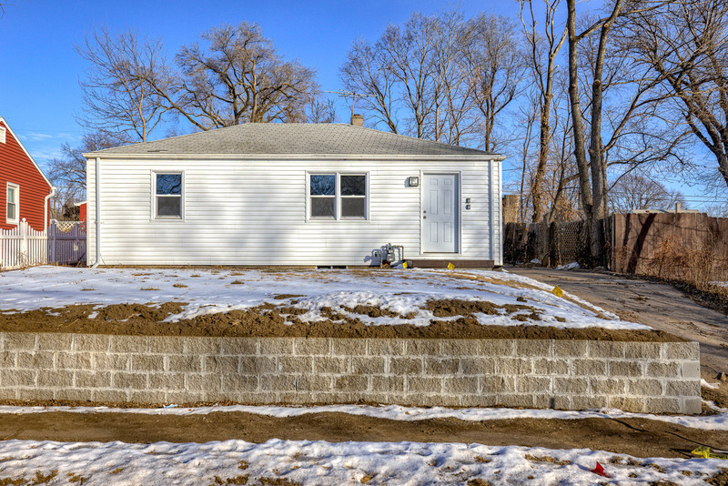 Primary Photo - 4034 Laurel Ave