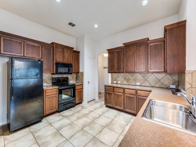 Foto del edificio - 3605 Chapel Hill Lane