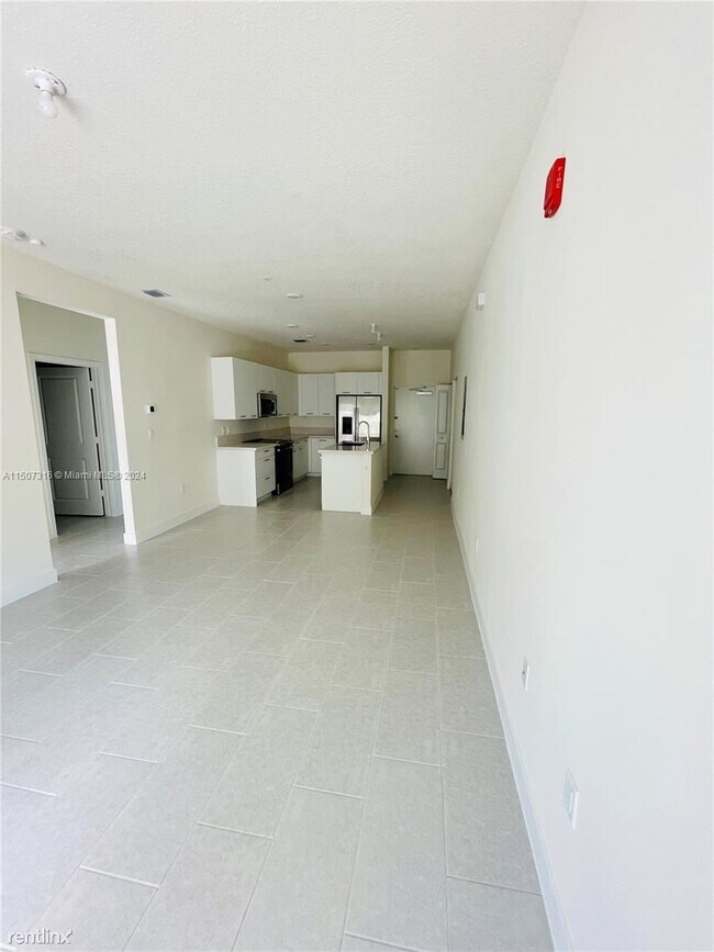 Foto del edificio - 3 br, 2 bath House - 8167 NW 41st St # E-201