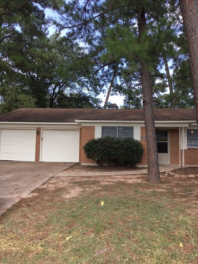 Building Photo - 9419 Blom Blvd