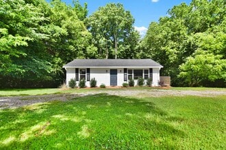 Building Photo - 2447 Whitfield Dr