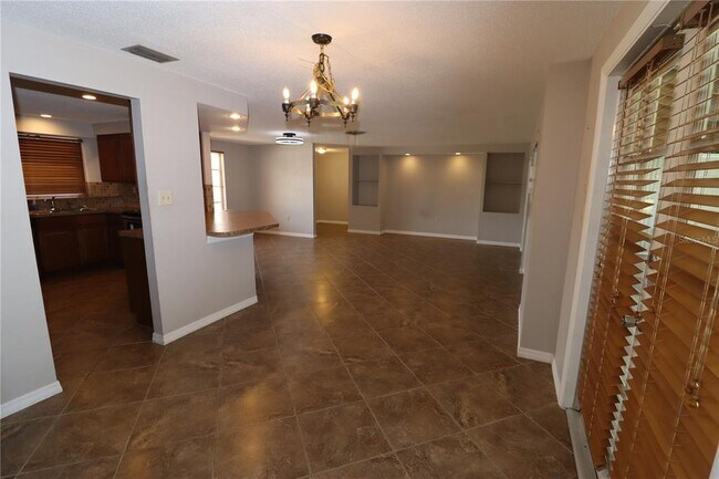 Building Photo - 5182 Wilton Ct