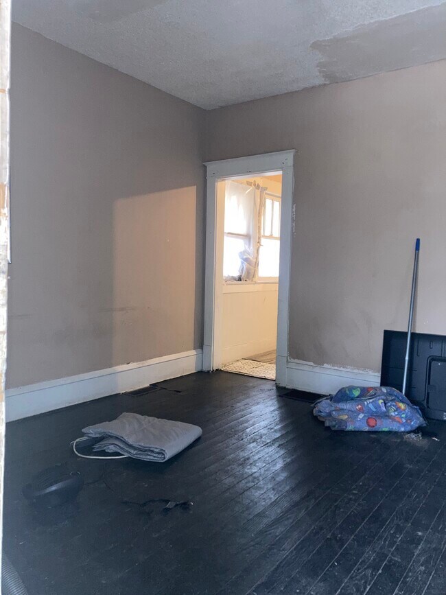 Foto del edificio - 1628 E Grand Ave