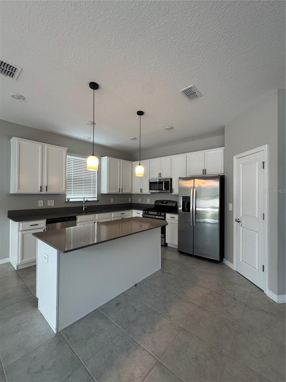 Foto del edificio - 26059 Bristleleaf Ct
