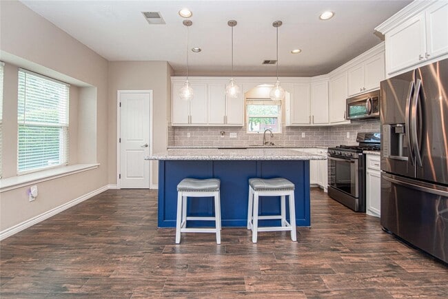 Building Photo - 5519 Legare Ct