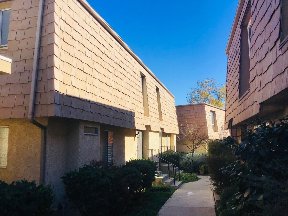 Primary Photo - View Liberty Canyon Condo, Agoura Hills