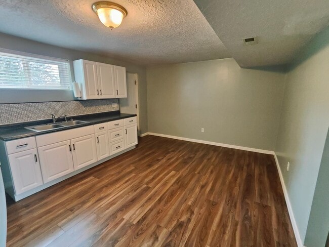 Building Photo - 1121 W 2200 N