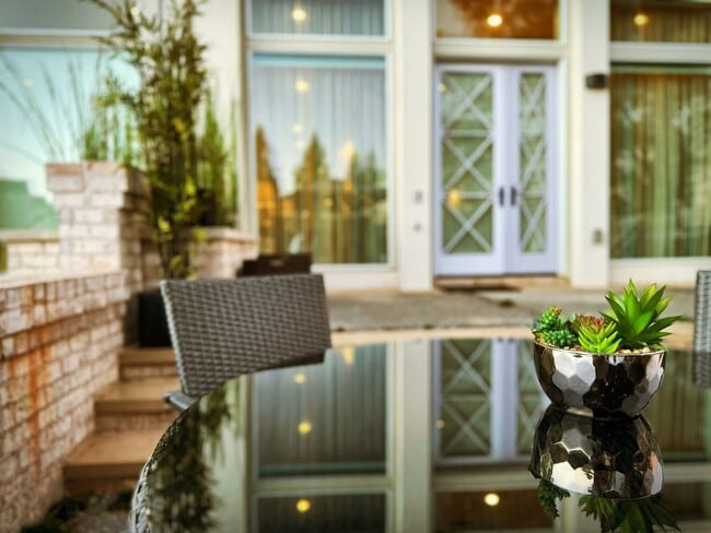 Building Photo - Upscale Palmyra Terrace Townhome! Fully Fu...