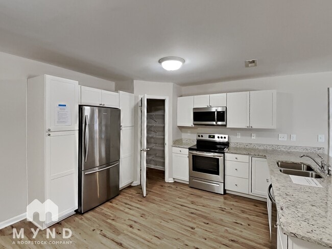 Foto del edificio - 3274 Anderson Mountain Rd