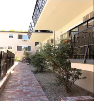 Building Photo - 1351 Armadale Ave