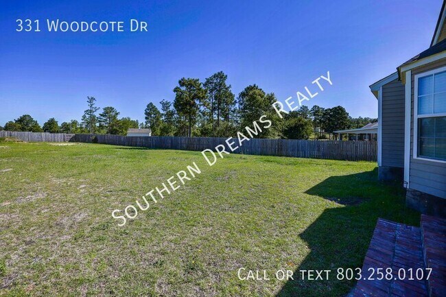 Foto del edificio - 331 Woodcote Dr