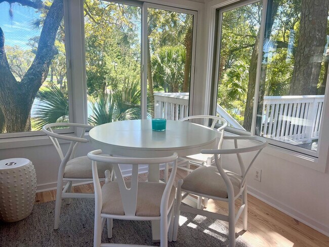 Foto del edificio - 533 Cobby Creek Ln
