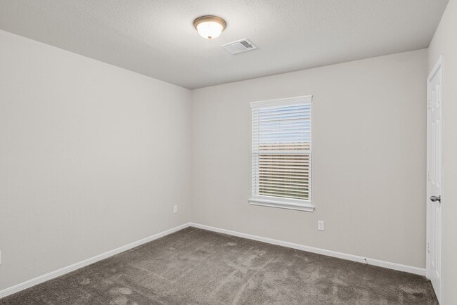 Foto del edificio - 3 bedroom updated home!