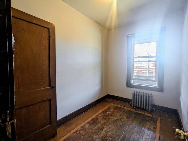 Building Photo - 2120 Bedford Ave