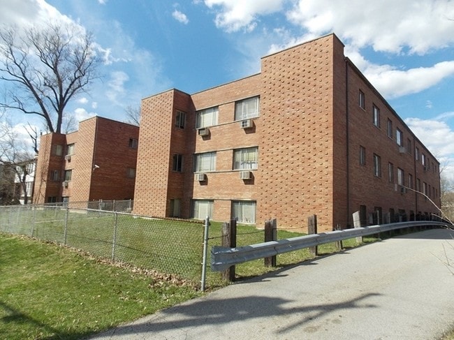 Building Photo - Osage Apartments