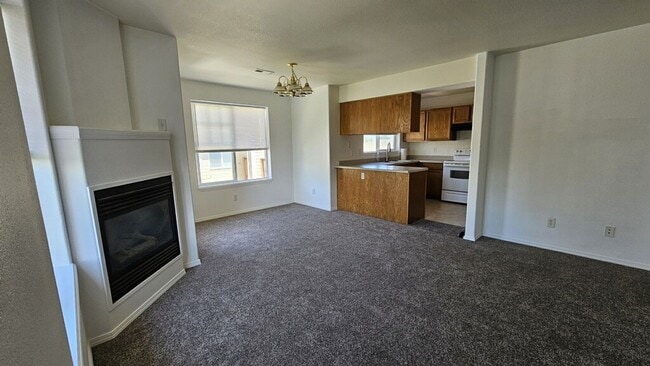 Building Photo - 3 Bedroom 2 Bathroom Bozeman Condo