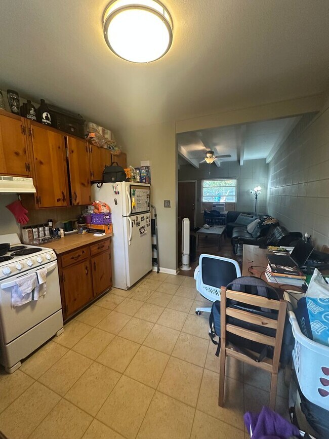 Foto del edificio - 717 Edgewood St