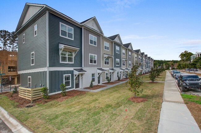 Building Photo - 1228 Allusion Ln