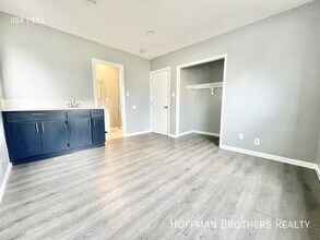 Building Photo - 1403 E 23rd St