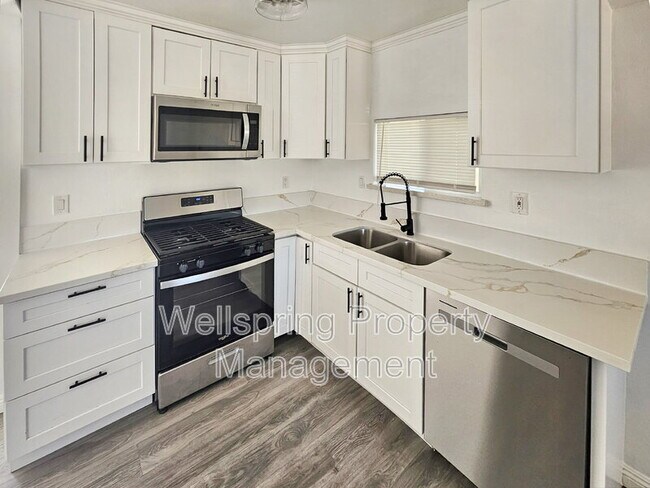 Foto del edificio - 327 W Haloid Ave