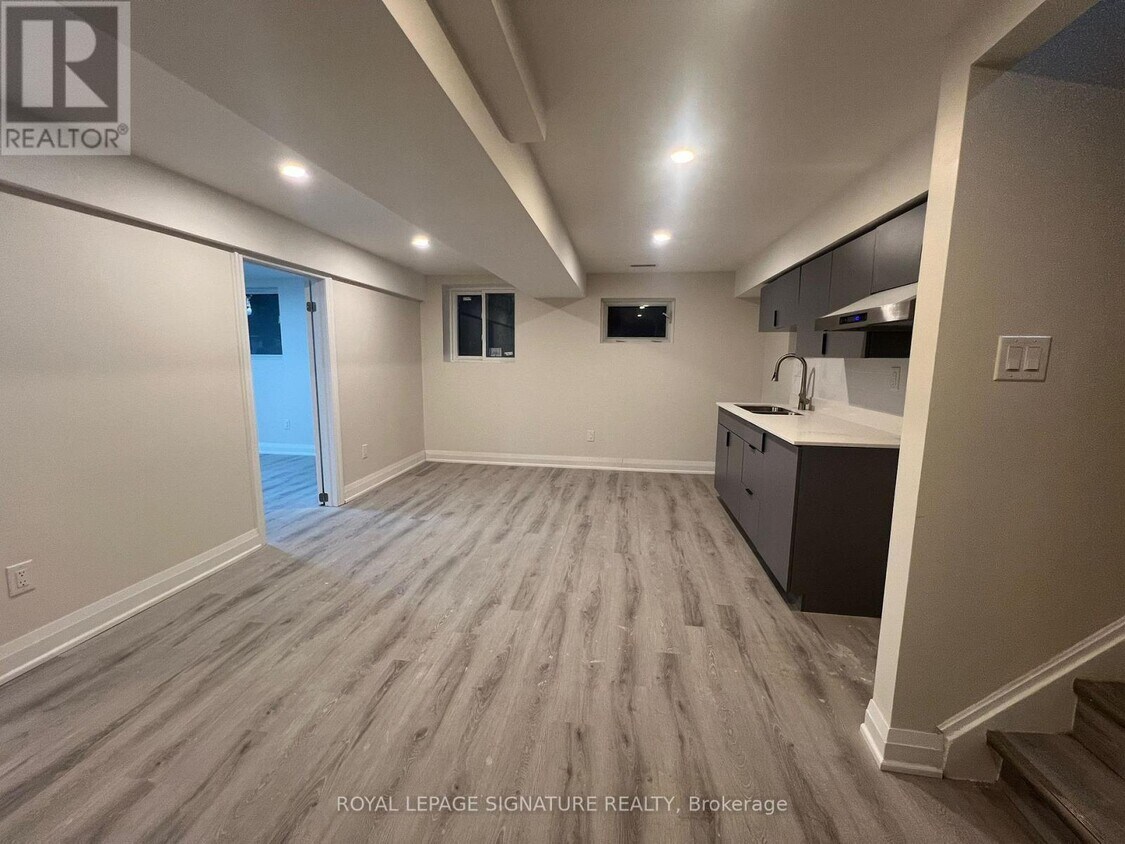 Primary Photo - 58 Satchell Blvd