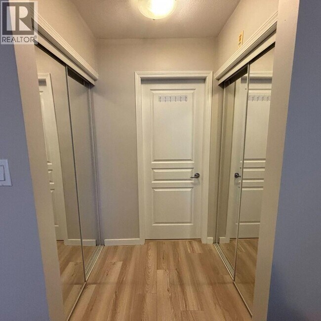 Photo du bâtiment - 2929 W 4th Ave