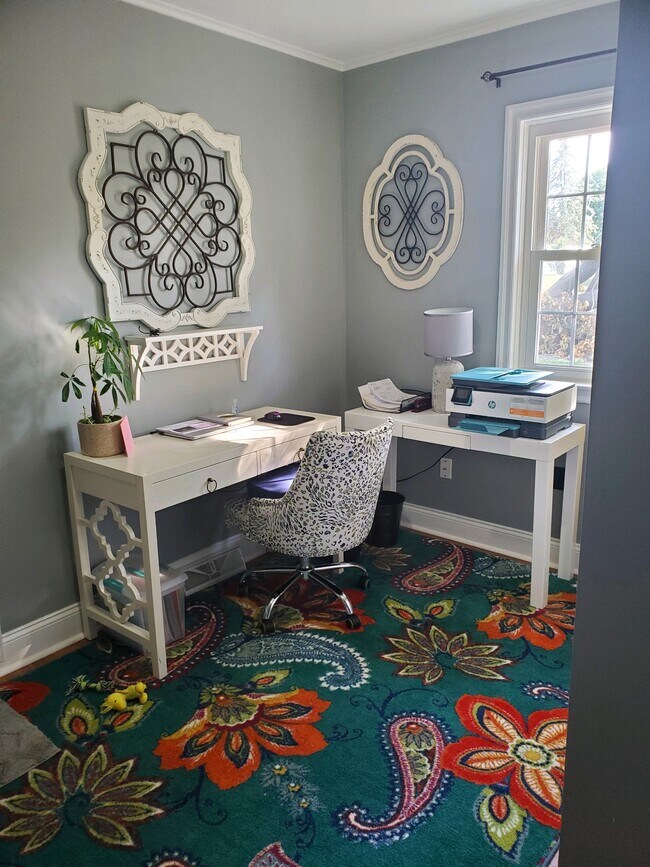 Área de entrada/oficina - 195 S 4th St