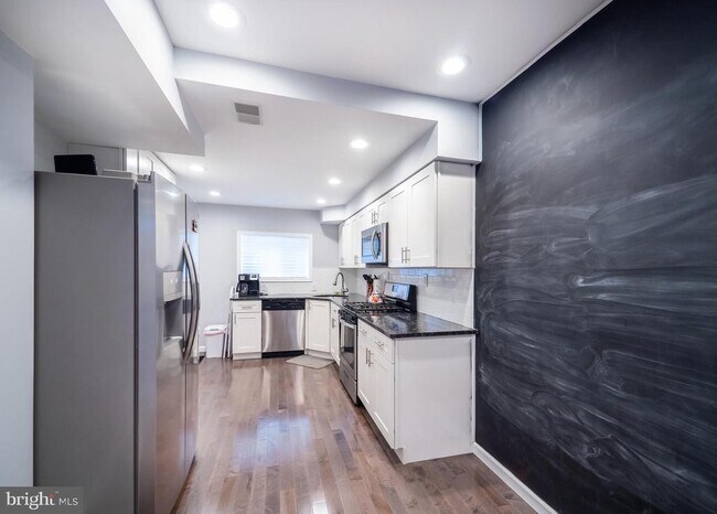 Foto del edificio - 2217 Sears St