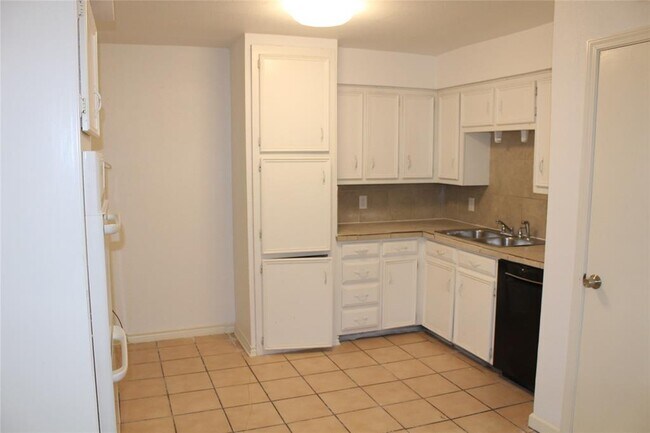 Foto del edificio - 10028 Glenrio Ln