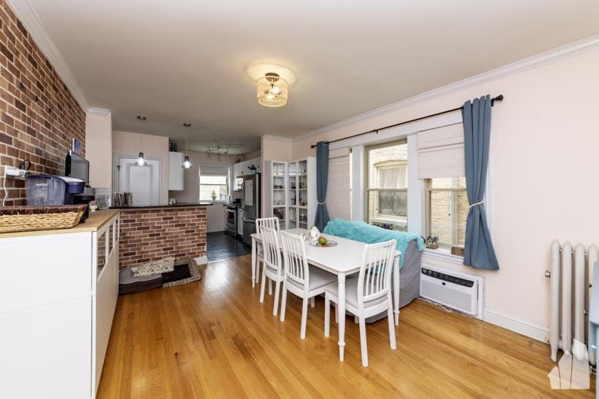 Primary Photo - 2 bedroom in Chicago IL 60640