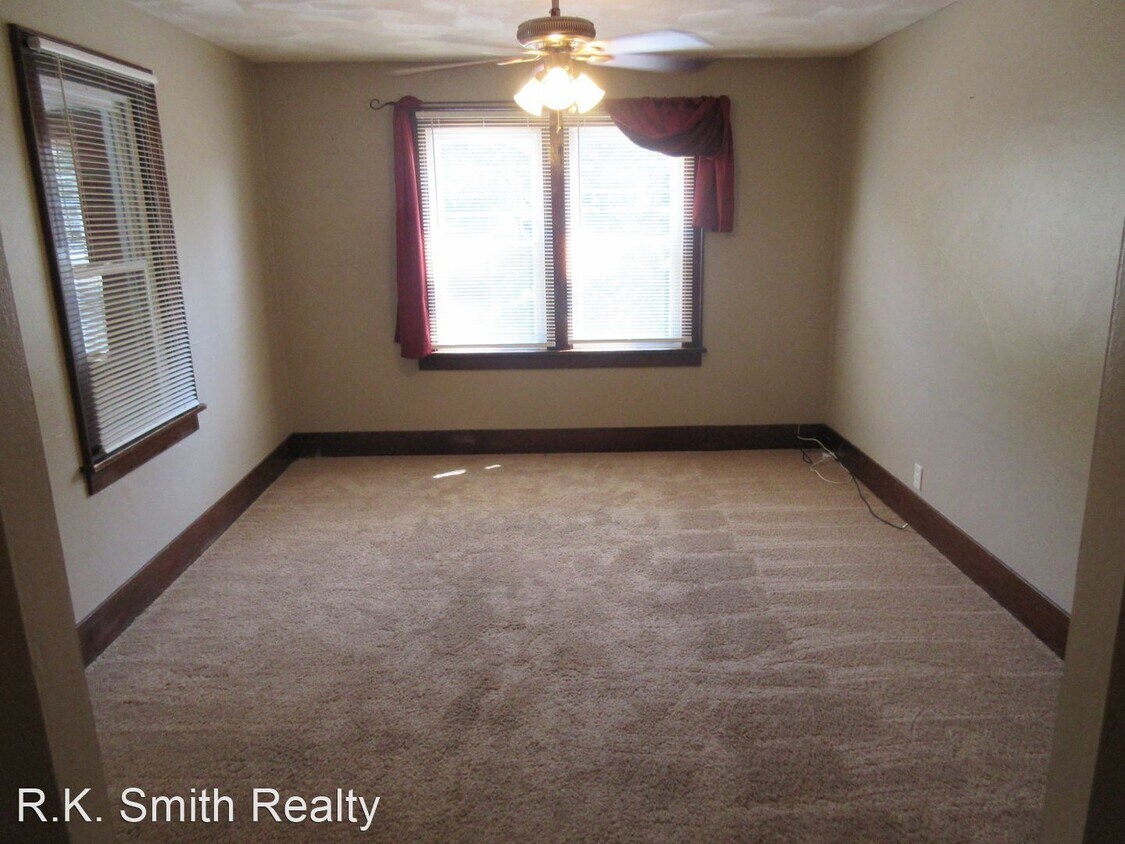 Foto principal - 768-772 S Main St