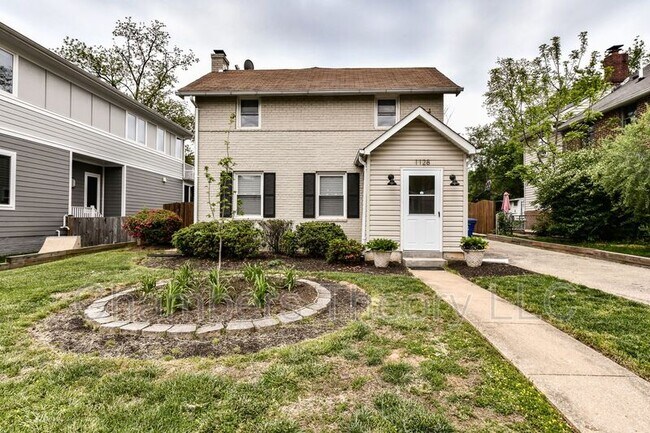Foto del edificio - 1128 N Kentucky St
