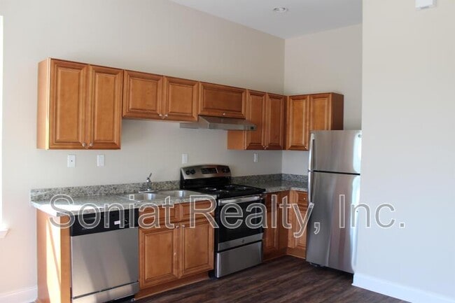 Building Photo - 4946 Camelia St