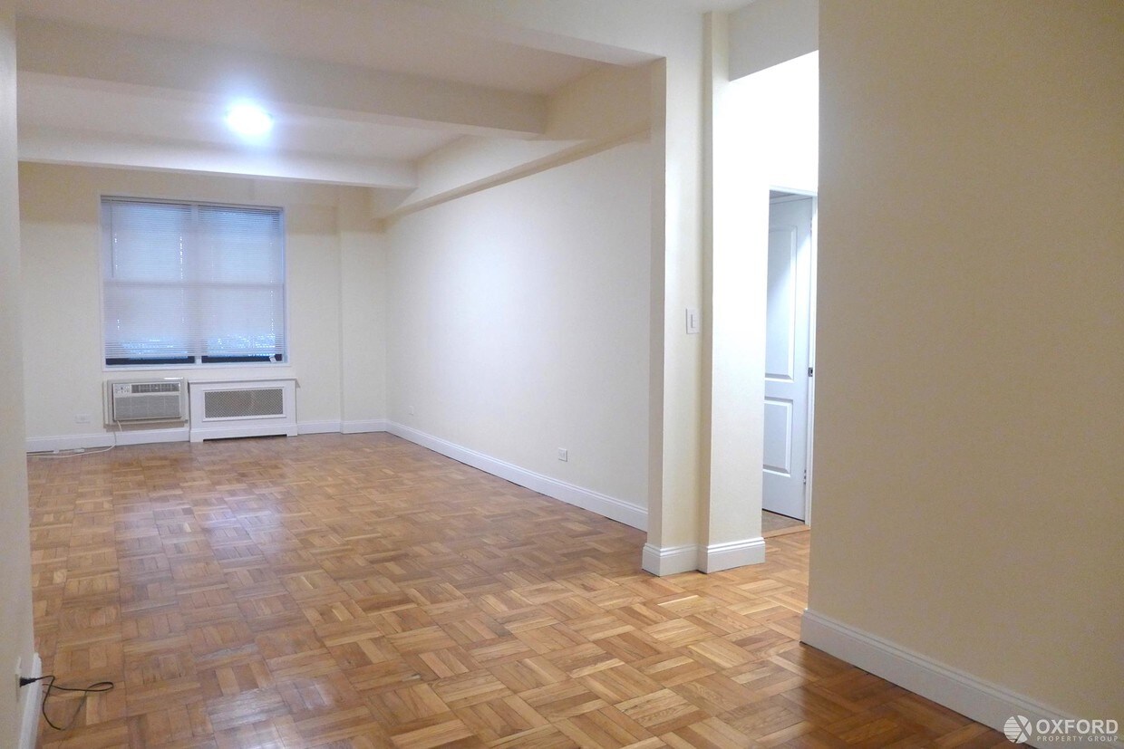 Foto principal - 1360 York Avenue