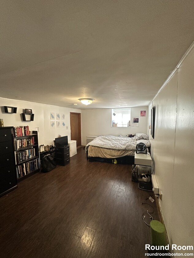Primary Photo - 264 Market St