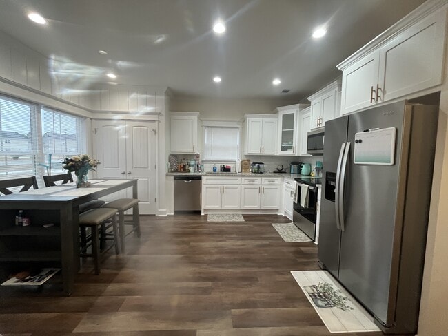 Foto del edificio - 22 Governors Blvd