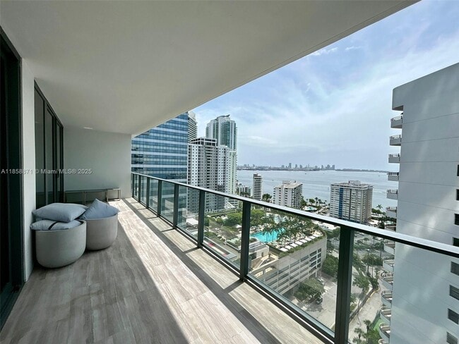 Building Photo - 1451 Brickell Ave