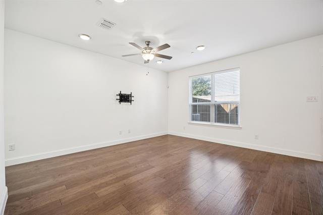 Foto del edificio - 964 Emil Pl