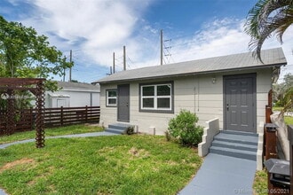 Building Photo - 440 NW 93rd St